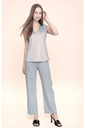 Kadın Yeni Sezon Yumuşak Dokulu Kaliteli Kolsuz Sıfır Kol Bebe Mavi T-shirt Bluz 2892140