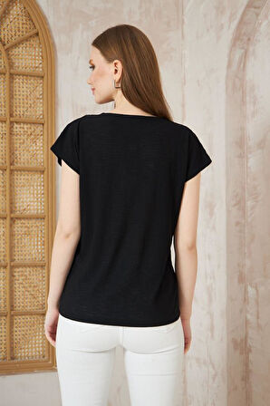 Kadın Siyah Beyaz İşlemeli İnce Terletmeyen Özel Kumaş Kısa Kollu Yazlık Bluz 3379150