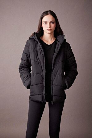 A1549 DeFactoFit Su İtici Slim Fit Kapüşonlu Puffer Şişme Mont