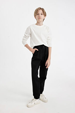 DeFacto Erkek Çocuk Beli Bağcıklı Lastikli Paça Cepli Basic Düz Siyah Jogger Gabardin Pantolon A9395A824WNBK81