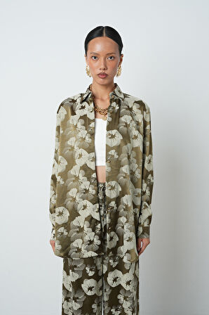 Kadın Haki - Bej Renk Desenli Oversize Kesim Tesettür Gömlek