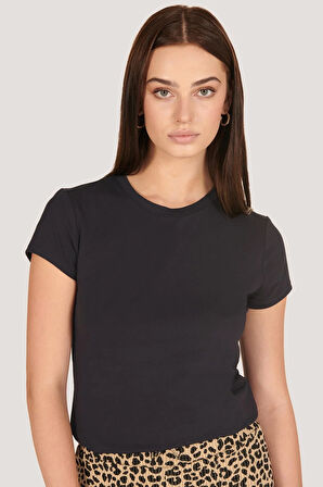 P-004953 - Kadın Sıfır Yaka Kısa Kollu Örme T-shirt - KOYU LACİVERT