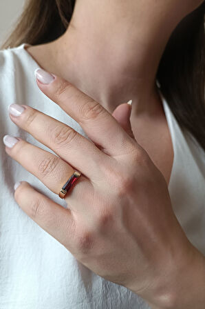 Sarı Altın Garnet Taşlı Altın Çubuk Yüzük