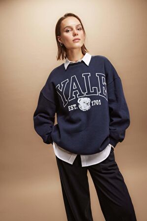 DeFacto Yale University Oversize Fit Bisiklet Yaka Kalın Sweatshirt B2539AX23WNNV199