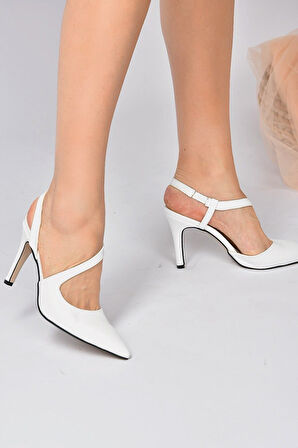 Pine Cone D8788 Kapalı Burun Kadın Topuklu Ayakkabı BEYAZ