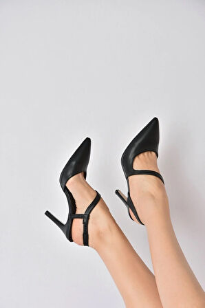 Pine Cone D8788 Kapalı Burun Kadın Topuklu Ayakkabı SİYAH