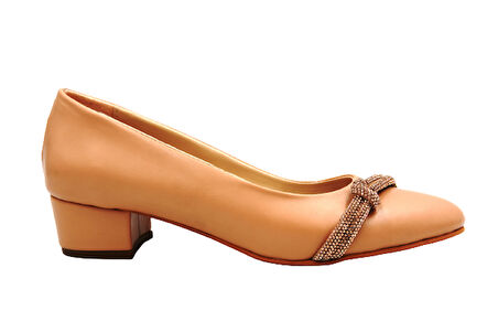 Prego Alçak Topuklu Burnu Taş Biyeli Kadın Babet NUT