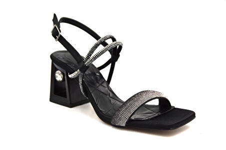 Prego (İzlife) Taş Biyeli Dekolte Ökçe Topuklu Kadın Ayakkabı SİYAH
