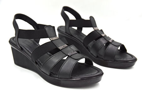 Prego (Mavişim) Poli Hafif Taban Lastikli Trok Detaylı Kadın Sandalet SİYAH