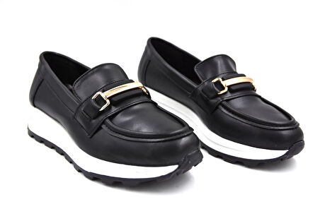 Beyaz (İzlife) Termo Kaymaz Taban Toka Detaylı Günlük Kadın Loafer Ayakkabı SİYAH