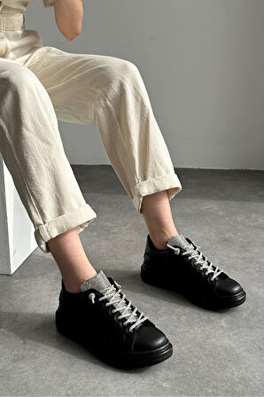 Prego Taş Biye Detaylı Poli Hafif Taban Kadın Spor Ayakkabı SİYAH