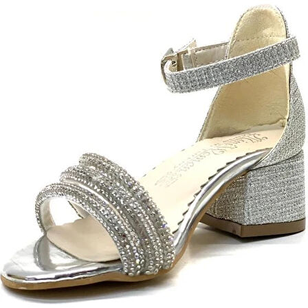 Prego Taş Biye Detaylı Tokalı Çocuk Abiye Ayakkabı GUMÜŞ