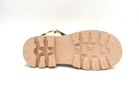 Beyaz (London) Suprays Poli Hafif Taban Kadın Sandalet ALTIN