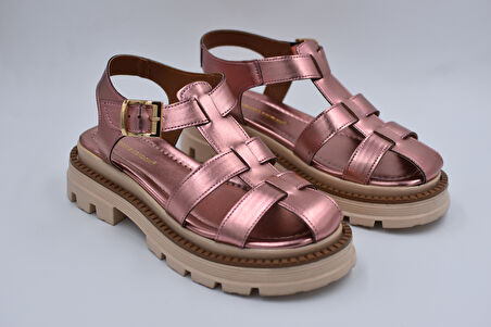 Beyaz (London) Suprays Poli Hafif Taban Kadın Sandalet PUDRA