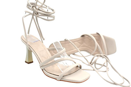 Beyaz (Shoes)  Biyeli Topuklu Bileğe Dolamalı Kadın Ayakkabı TEN