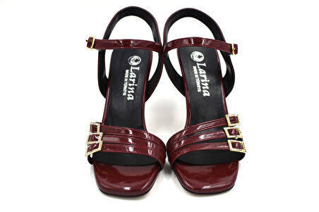 Beyaz (Larina) Üç Toka Detaylı Topuklu Kadın Ayakkabı BORDO