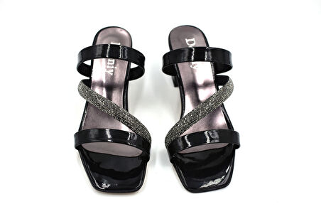 Beyaz (Desniy) Taş Biyeli Topuklu Kadın Terlik SİYAH