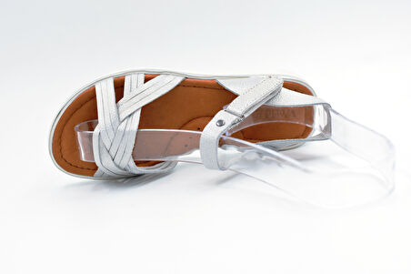 Prego (World Kids) Hakiki Deri Termo Kaymaz Taban Cırtlı Günlük KızÇocuk Sandalet GRİ