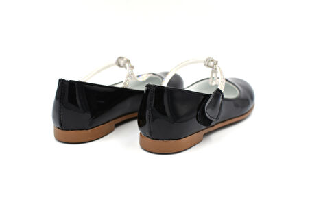 Beyaz (Azra) Taş Biye Detaylı Termo Kaymaz Taban Kız Çocuk Babet SİYAH