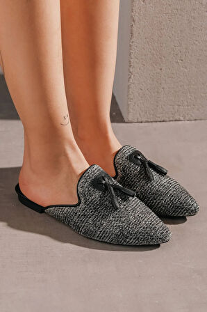 Beyaz (Park Moda) Burnu Kapalı Günlük Hasır Terlik SİYAH