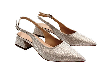Prego (Oc Shoes) Alçak Topuklu Burnu Kapalı Kadın Ayakkabı ALTIN