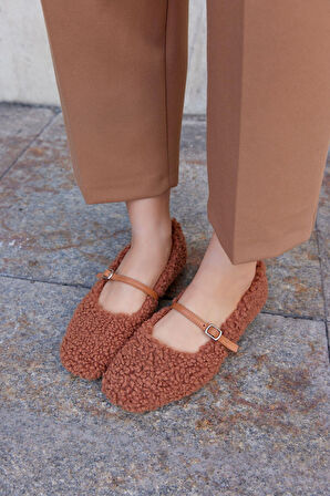 Beyaz (London) Ortadan Atklılı Kürklü Günlük Kadın Babet TABA