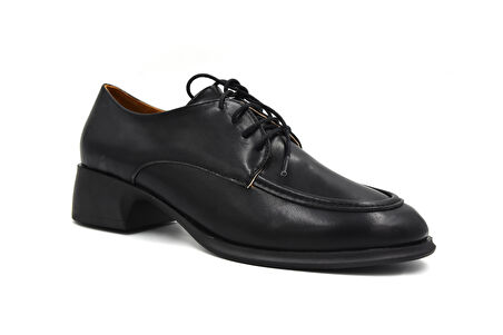 Beyaz (Park Moda) Termo Kaymaz Taban Bağcıklı Günlük Kadın Ayakkabı SİYAH