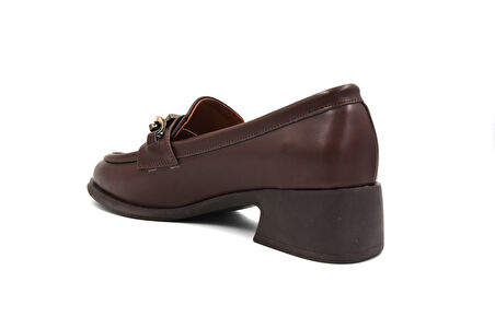 Beyaz (Park Moda) Kalın Topuklu Toka Detaylı Günlük Loafer Kadın Ayakkabı KAHVE