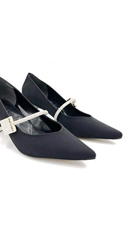 Beyaz (Park Moda) Suna Taş Biye Detaylı İnce Alçak Topuklu Günlük Kadın Ayakkabı SİYAH