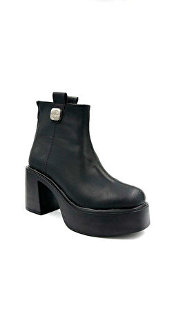 Beyaz (Pine Cone) Mari Platform Kısa Kadın Bot SİYAH