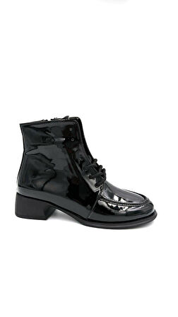 Beyaz (Park Moda) Riyad Termo Kaymaz Taban Bağcıklı&Fermuarlı Günlük Kadın Bot RUGAN SİYAH