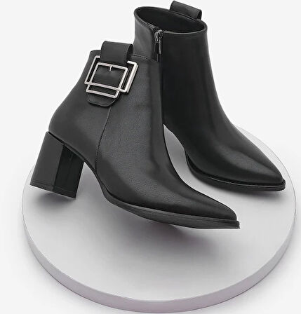 Beyaz (Park Moda) Yan Toka Detaylı Topukulu Günlük Kadın Bot SİYAH