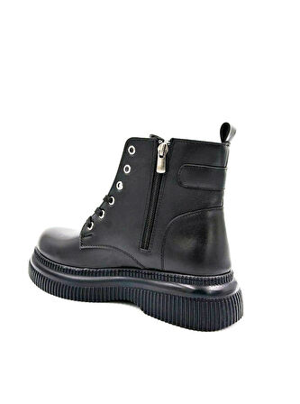 Beyaz (Oktay) Haiti Poli Hafif Taban Bağcıklı Kadın Postal Bot SİYAH