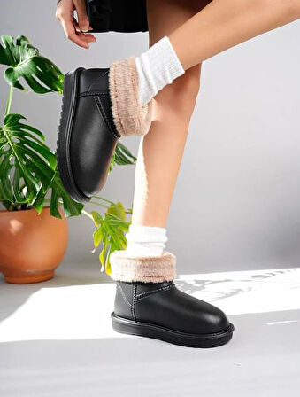 Beyaz İçi Kürk Detaylı Eva 2 cm Topuklu Faylon Kadın Yağmur Botu SİYAH