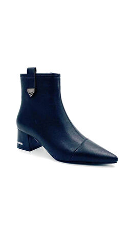 Beyaz (Park Moda) Luni  Fermuarlı Topuklu Kadın Bot SİYAH