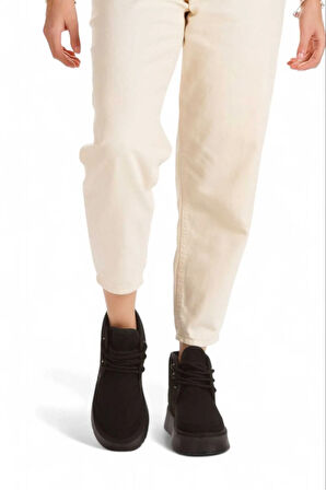 Beyaz (Sema) Içi Yünlü Kalın Eva Hafif Tabanlı Bağcıklı Bot SİYAH