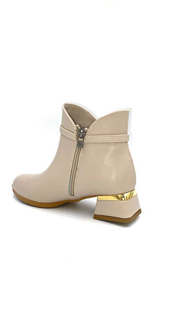 Beyaz Luis Yan Toka Detaylı Fermuarlı Kısa Kadın Bot BEJ