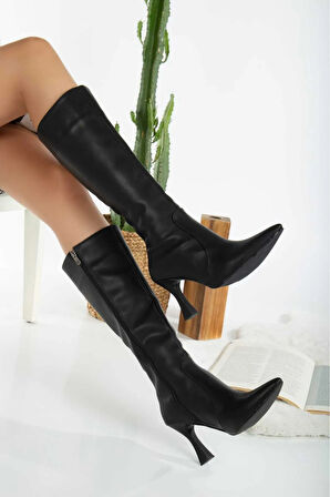 Beyaz Lili (Oc Shoes) Sivri Burun Fermuarlı  Topuklu Çizme SİYAH