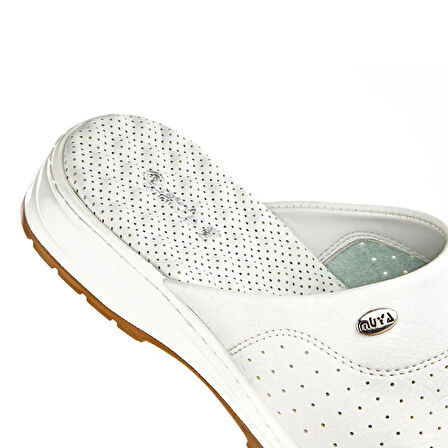 Muya Shore Burnu Kapalı Uniseks Terlik BEYAZ