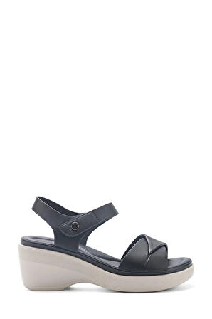 Polaris 167001.Z5FX Kadın Düz Sandalet SİYAH