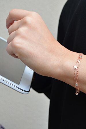 Yıldızlı ve Taşlı 925 Ayar Gümüş Üç Zincirli Rose Bileklik - B041101