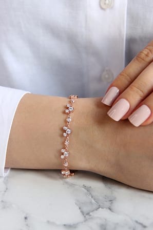 Zirkon Taşlı 925 Ayar Gümüş Rose Tasarım Bileklik - 45096901