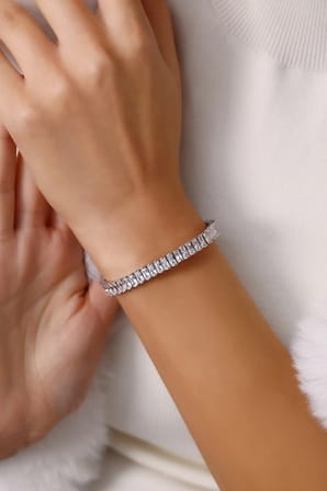 925 Ayar Gümüş Baget Taşlı Tam Tur Su Yolu Bileklik - 45104801