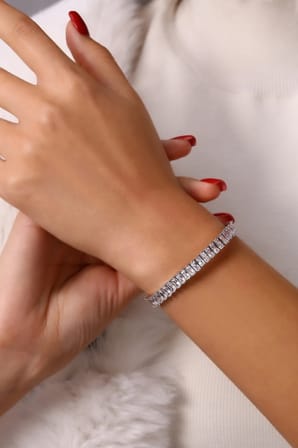 925 Ayar Gümüş Baget Taşlı Tam Tur Su Yolu Bileklik - 45104801