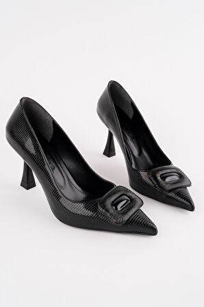 Kadın Tokalı İnce Topuklu Stiletto Ayakkabı