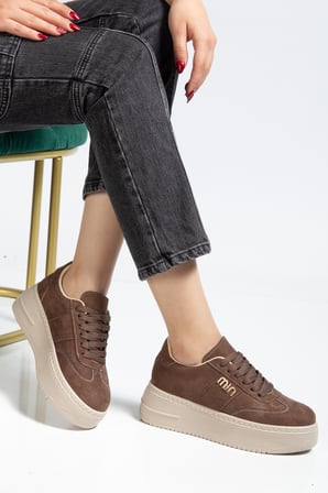 Kadın Kalın Taban Tokalı Sneaker