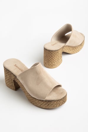 Bahrina Kadın Terlik Bej Süet Topuklu Platform 39 Numara 8 CM Topuk 3 CM Platform