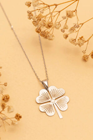 Kadın Gümüş Kolye - 4 Yapraklı Yonca Motifli Gümüş Kolye.