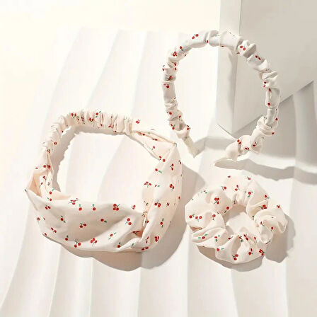 Kiraz Desenli Saç Aksesuarı Seti, Beyaz Bandana ve Scrunchie, 28 cm x 16 cm Bandana, 12 cm Lastik Toka