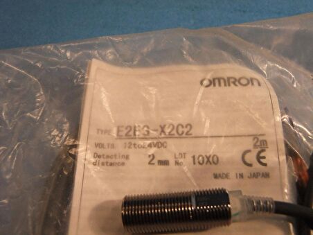 OMRON E2EGX2C22MOMC, SENSÖR